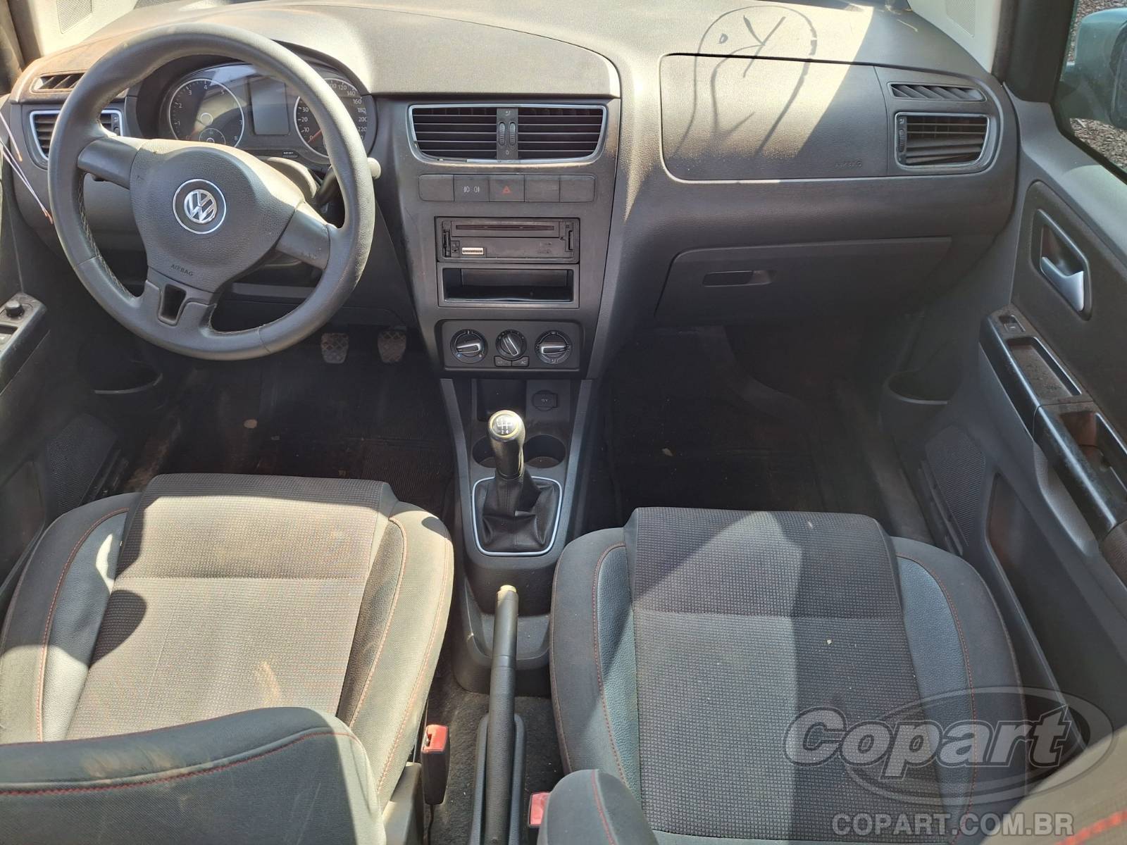2011 VOLKSWAGEN FOX — foto 9 de 10
