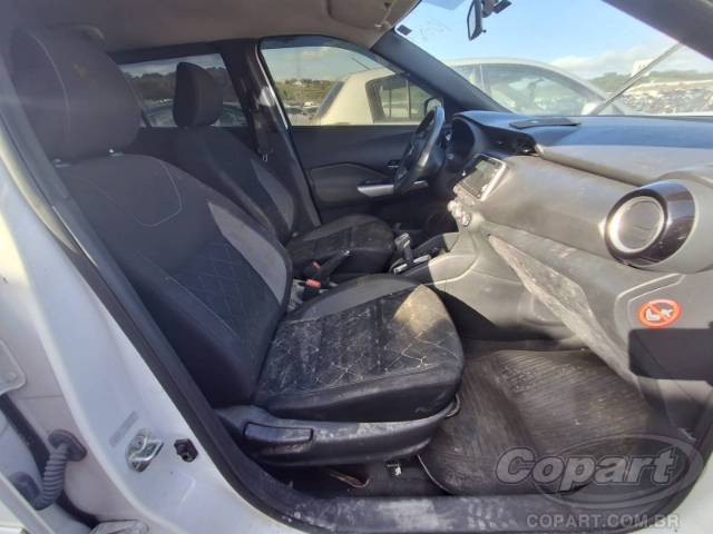 2021 NISSAN KICKS 