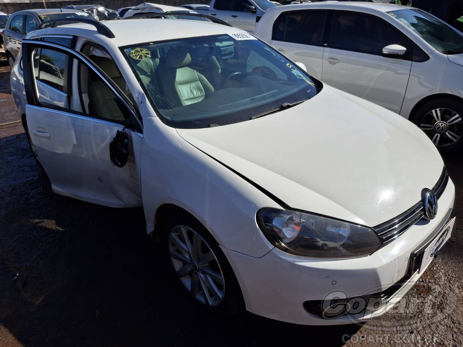 VOLKSWAGEN JETTA VARIANT 2011