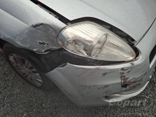 2011 FIAT PUNTO 