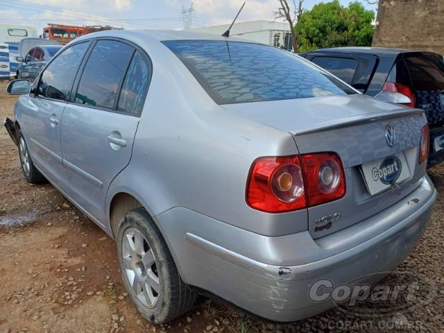 2010 VOLKSWAGEN POLO SEDAN 