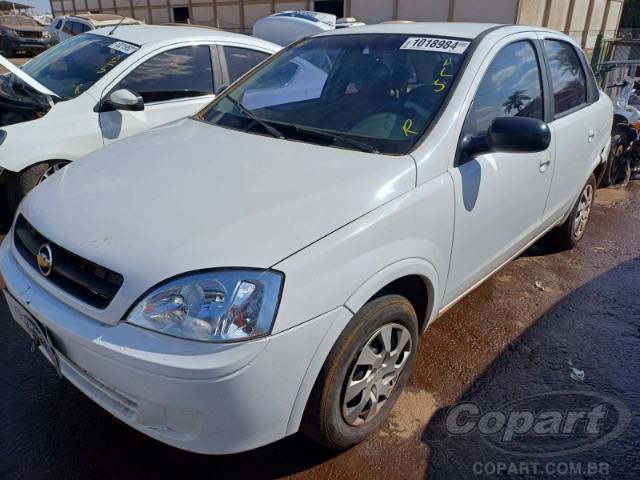 2003 CHEVROLET CORSA SEDAN 