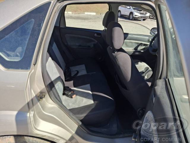 2009 FORD FIESTA SEDAN 