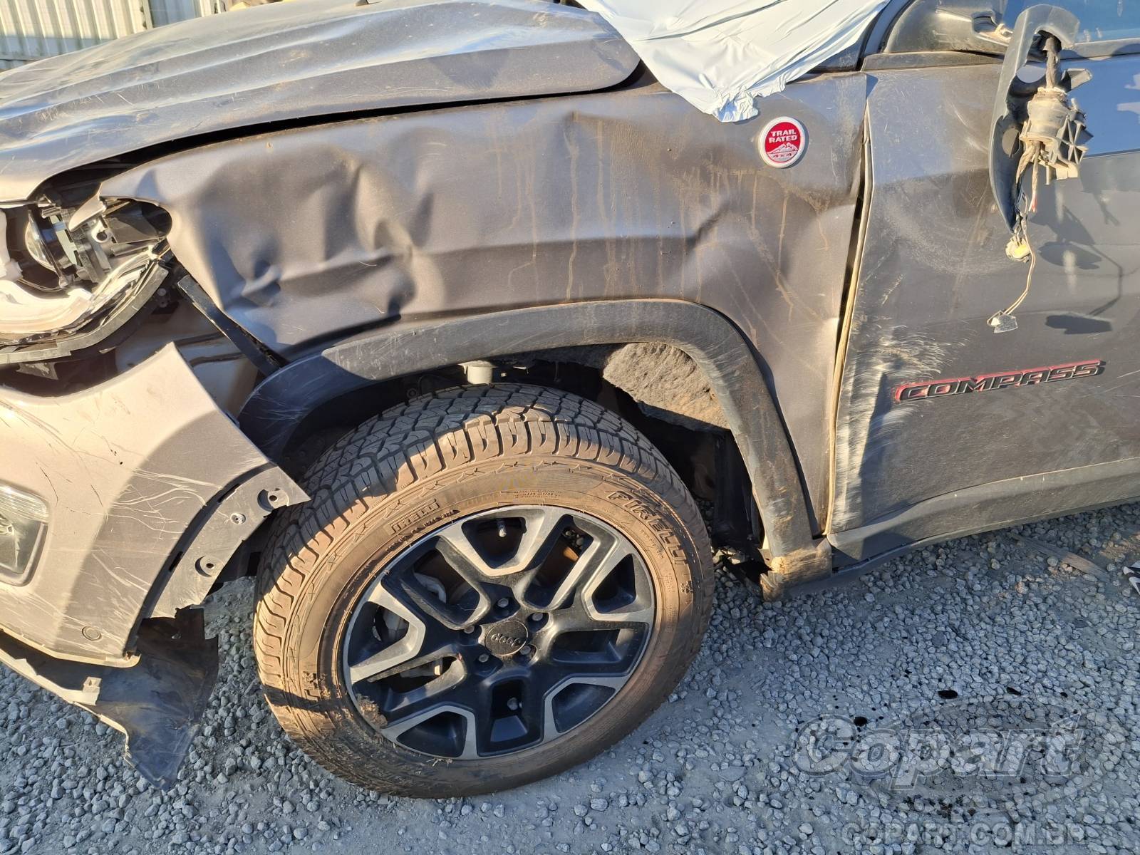 2021 JEEP COMPASS — foto 13 de 15