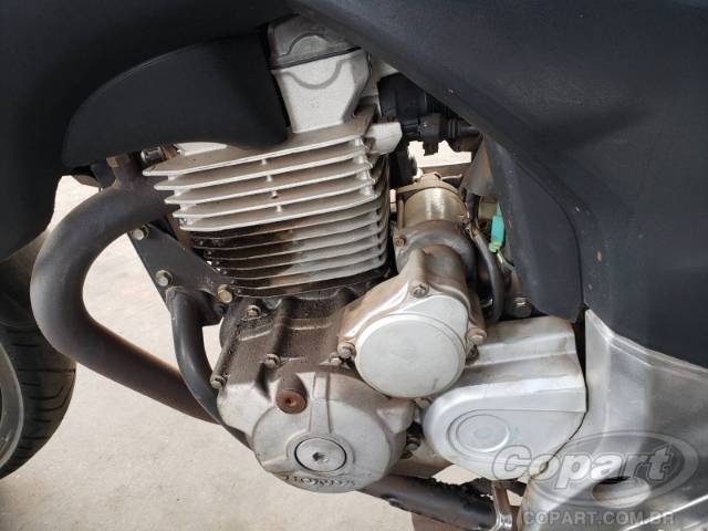 2010 HONDA CB 300 