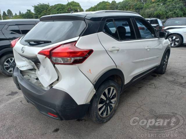 2020 NISSAN KICKS 