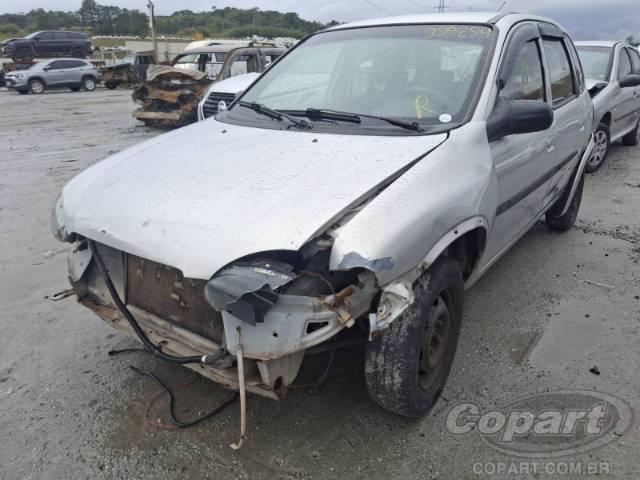 2002 CHEVROLET CORSA 