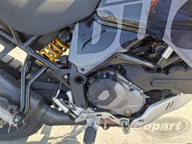 2024 DUCATI DESERTX 