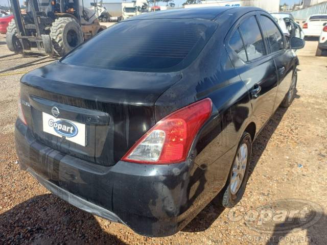 2017 NISSAN VERSA 