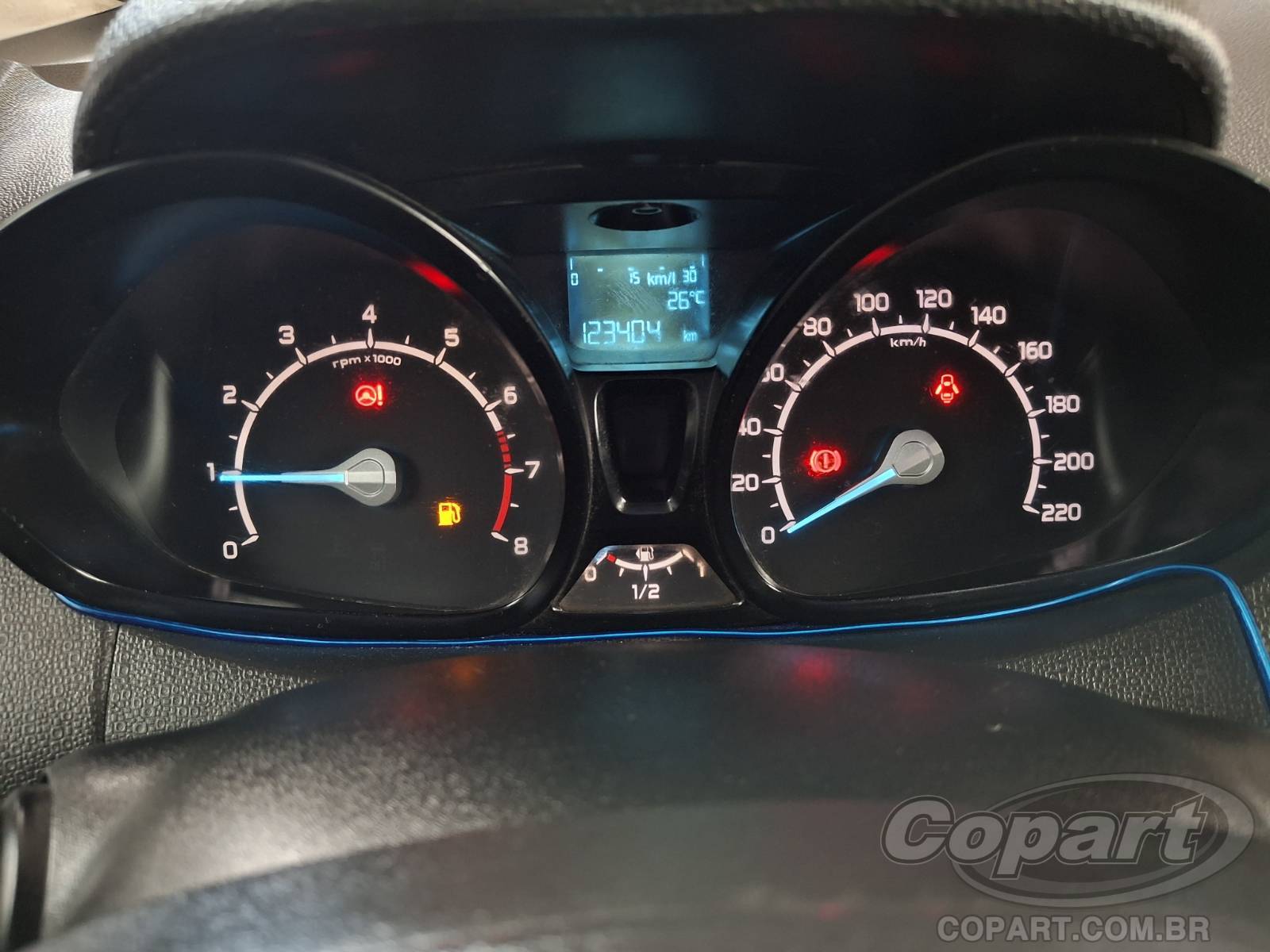 Foto 8 de 10: 2014 FORD ECOSPORT