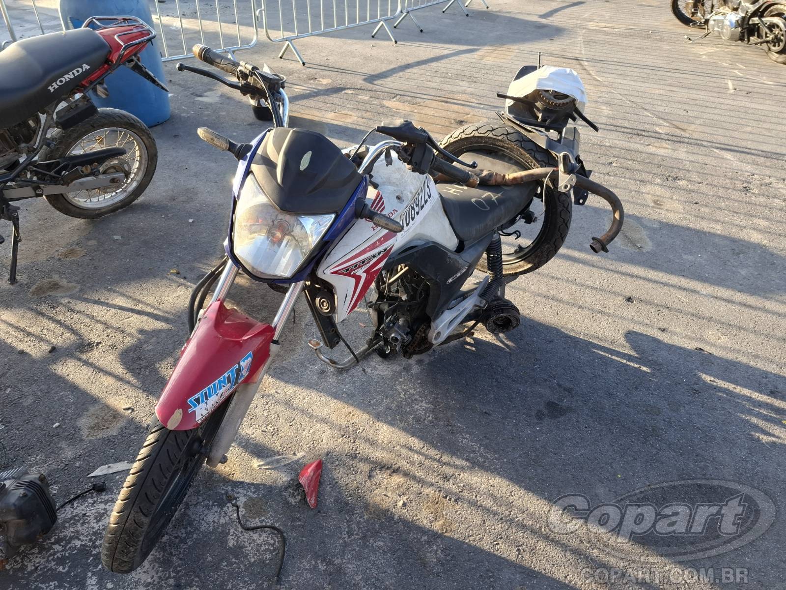 Foto 2: 2015 HONDA CG 150
