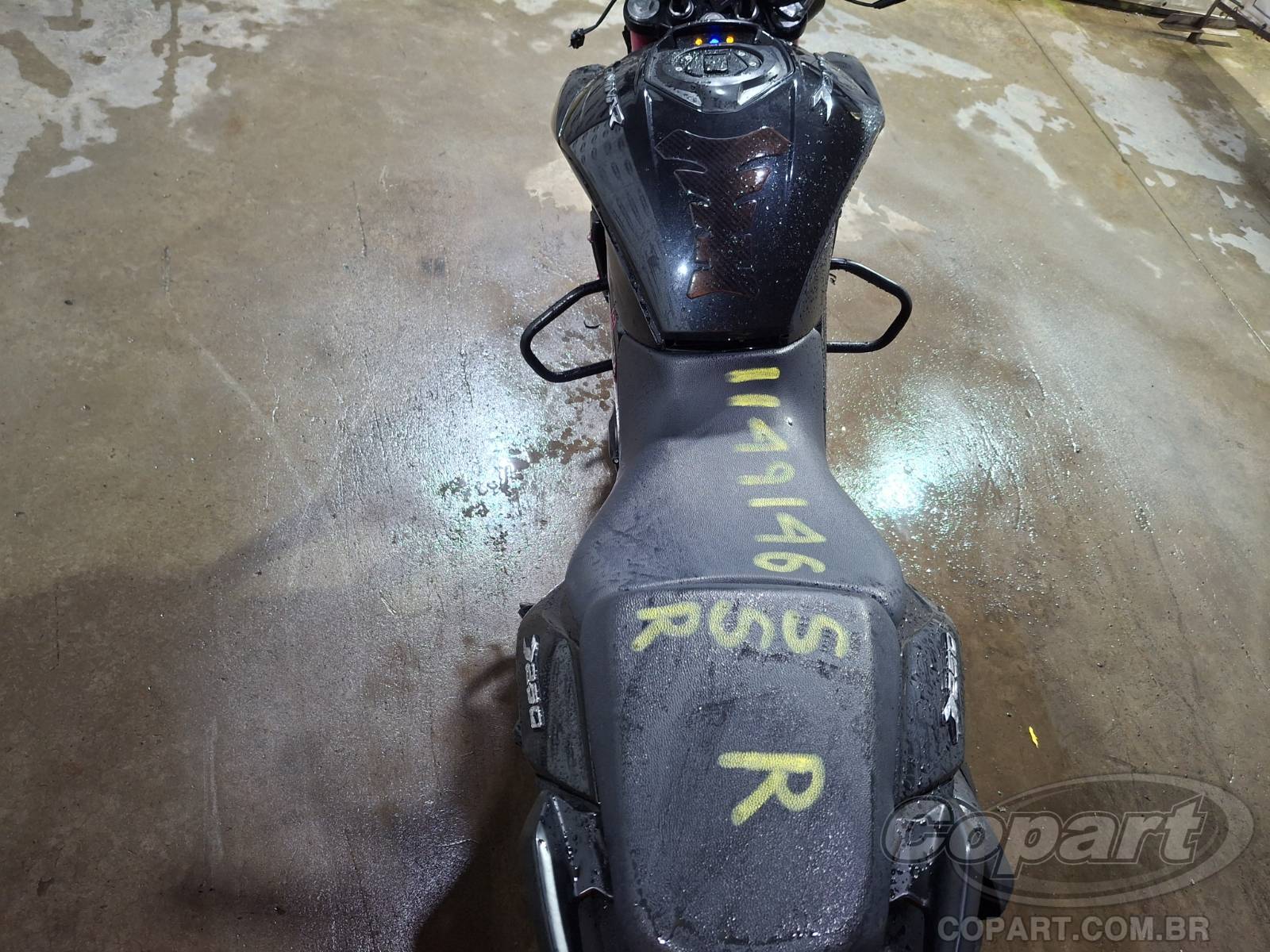 2025 BAJAJ DOMINAR — foto 10 de 10