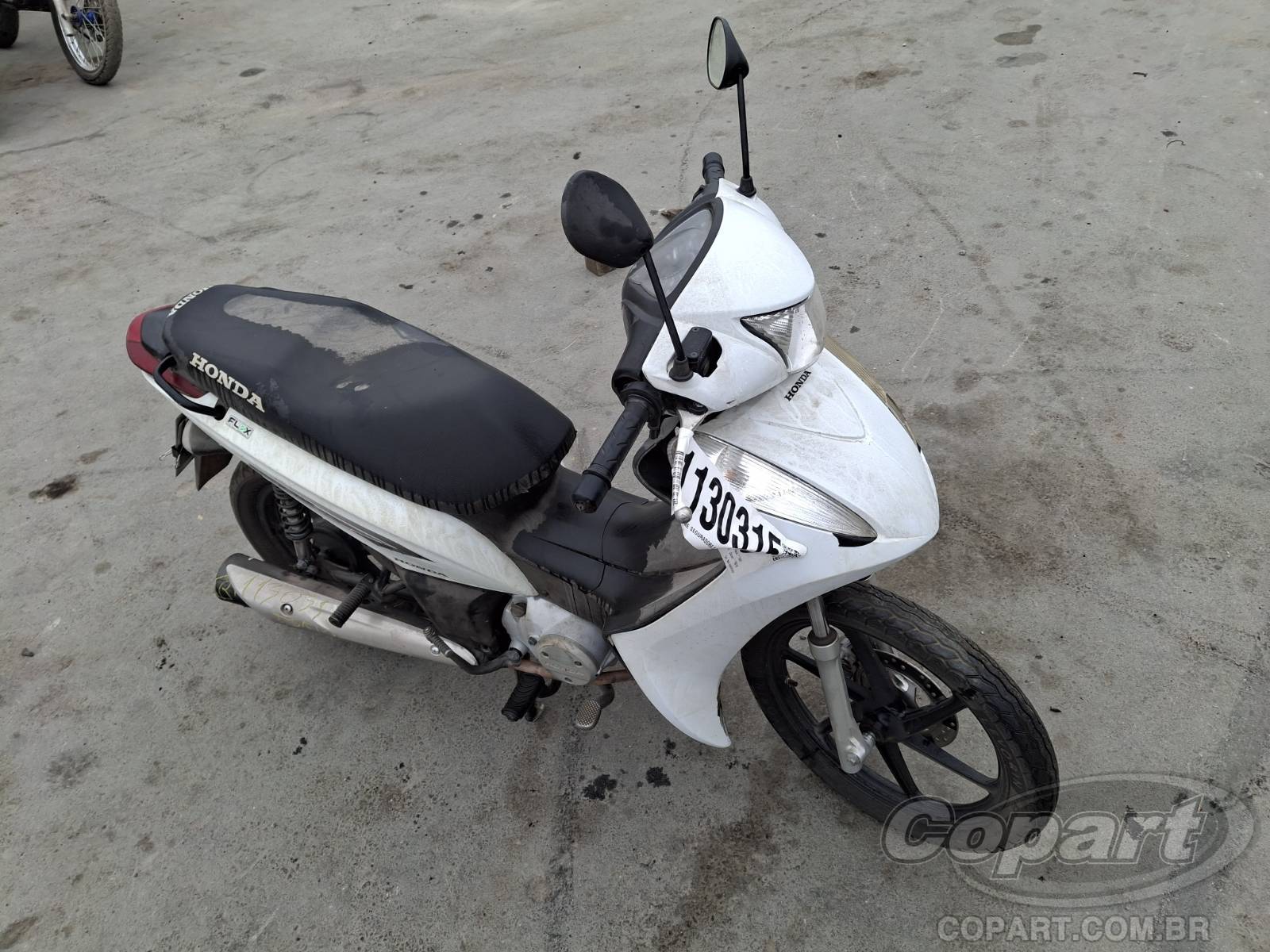 Honda BIZ 2013 em leilão