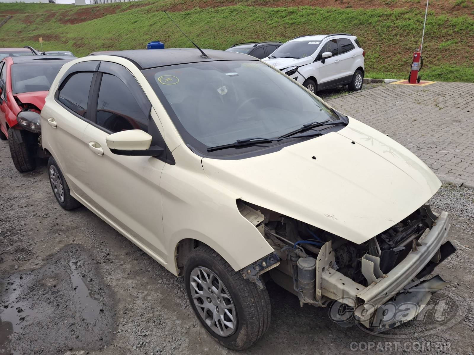 Ford Ka SE 1.0 12V TiVCT 2015 Médio Dano