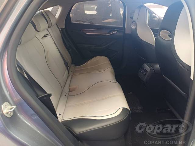 2025 BYD KING 