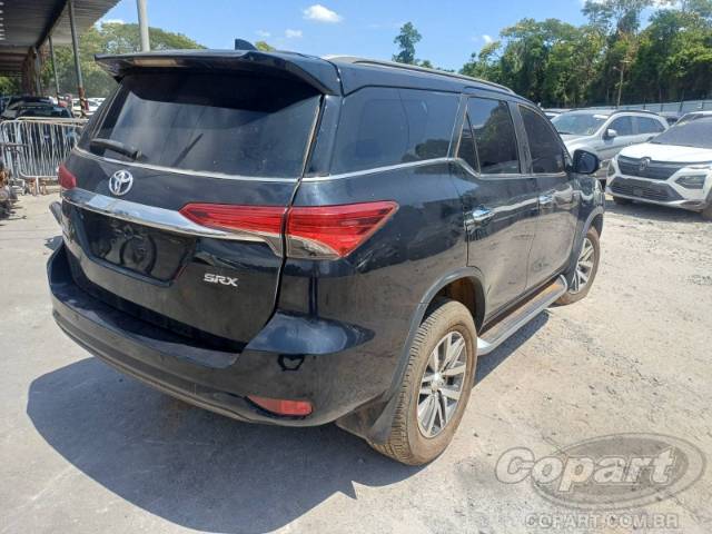 2018 TOYOTA HILUX SW4 