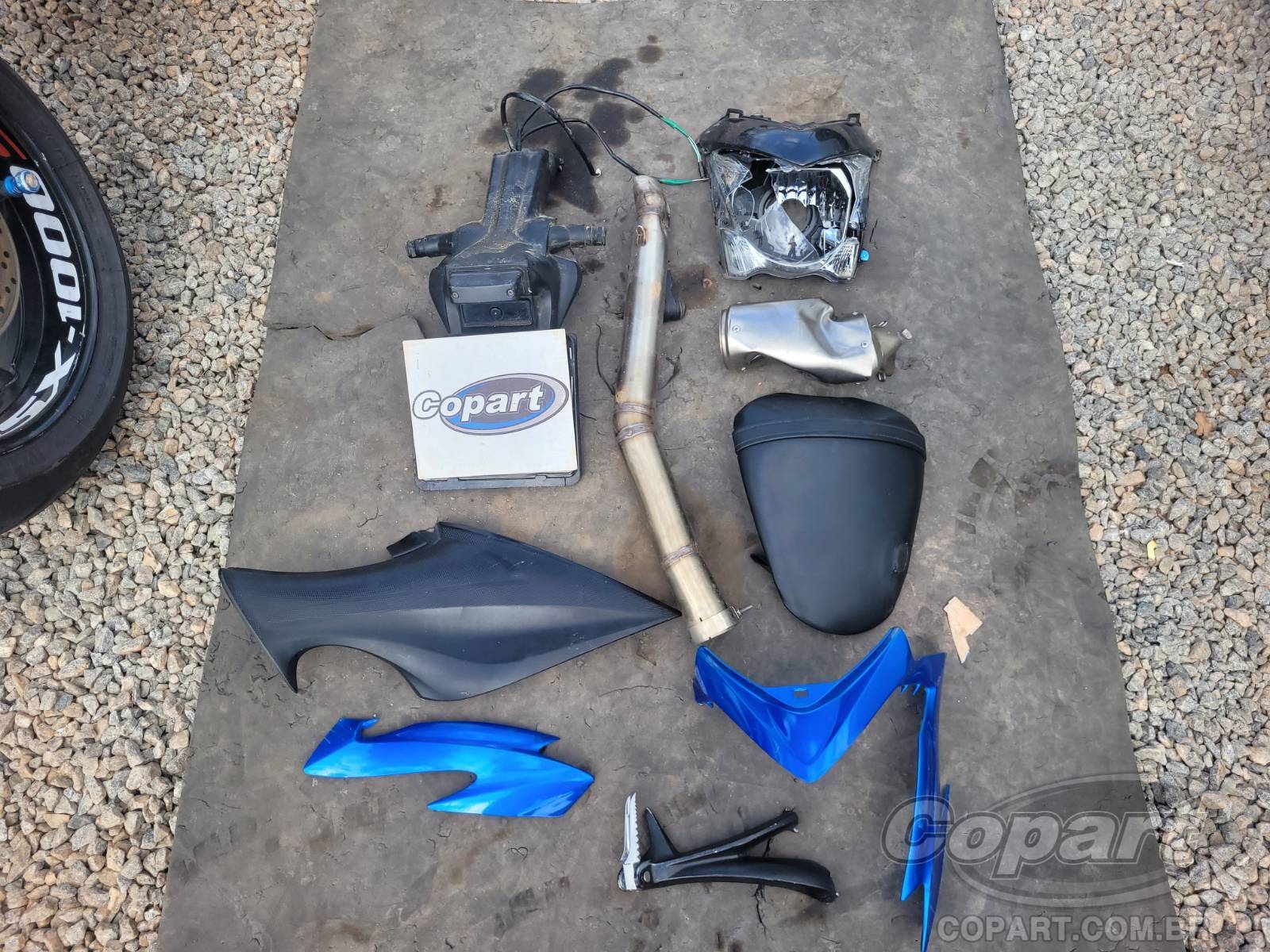 2021 SUZUKI GSX-S — foto 12 de 13