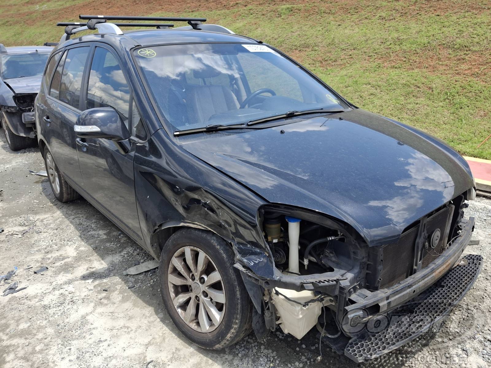 Veículo Hyundai CARENS KIA Carens 2.0 16V 2013 2013 em leilão