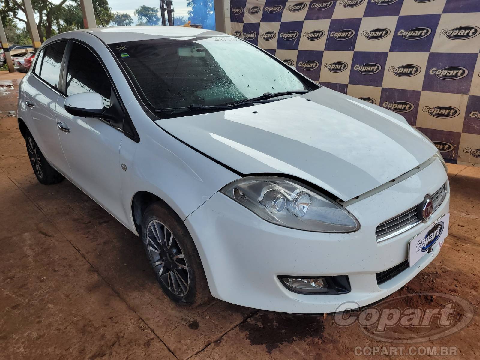 Veículo Fiat Bravo FIAT BRAVO ESSENCE 1.8 16V E.TORQ 2013 2014 em leilão