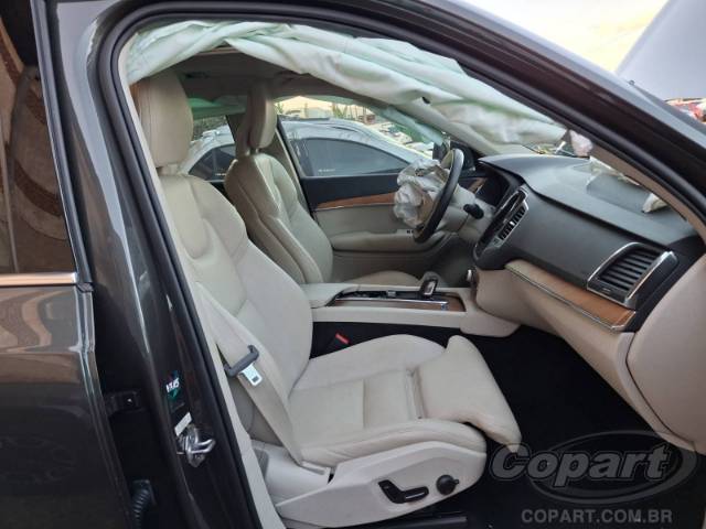 2021 VOLVO XC90 