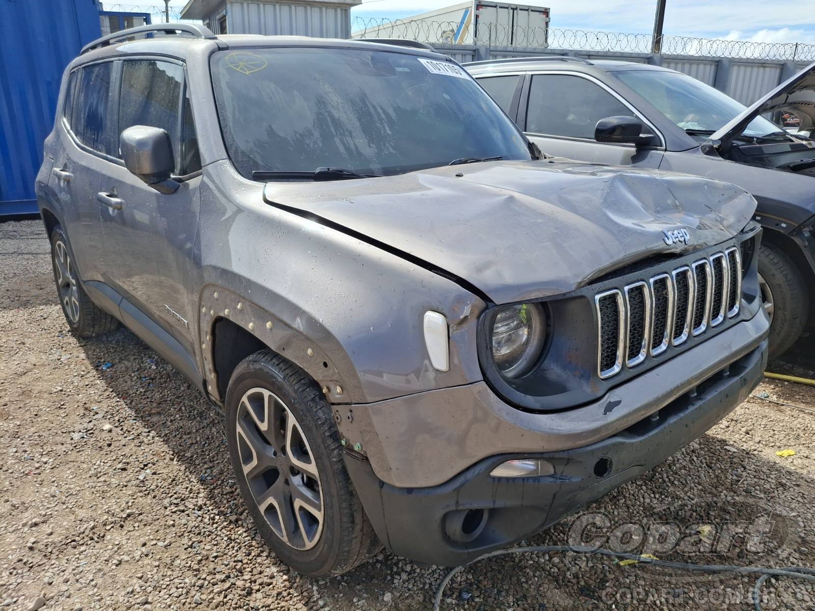 Veículo Fiat Renegade JEEP RENEGADE LONGITUDE 1.8 16V E.TORQ EVO FLEXIVEL ALCOOL/GASOLINA 2019/2020 2020 em leilão