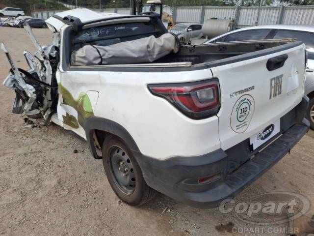 2025 FIAT STRADA 