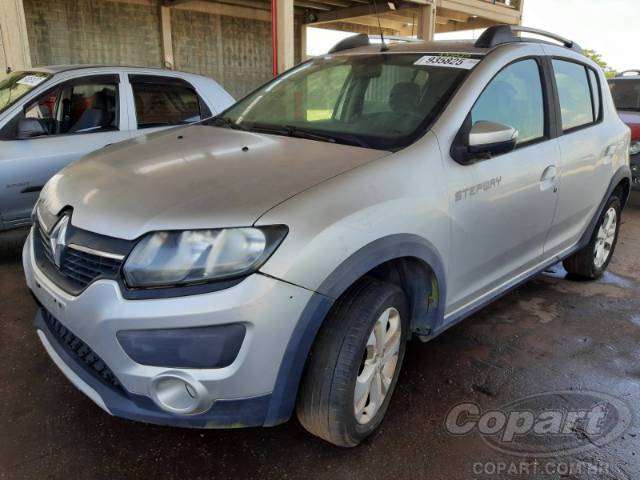 2015 RENAULT SANDERO 