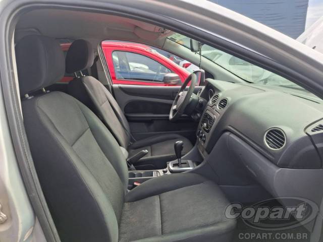 2009 FORD FOCUS SEDAN 