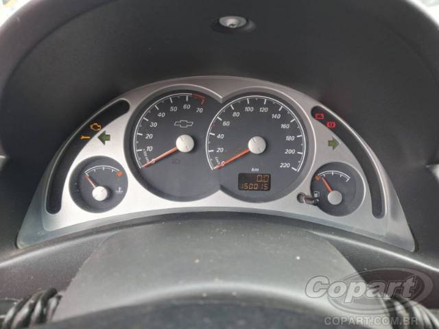2010 CHEVROLET CORSA SEDAN 