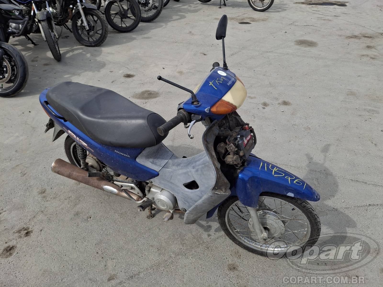 2002 HONDA C 100