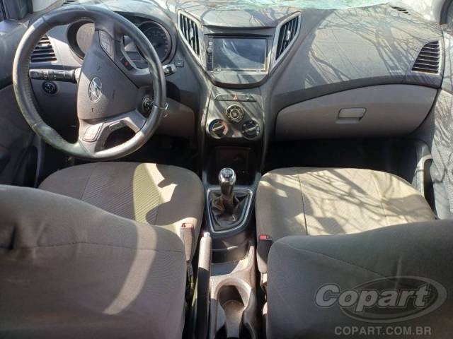 2014 HYUNDAI HB20S 