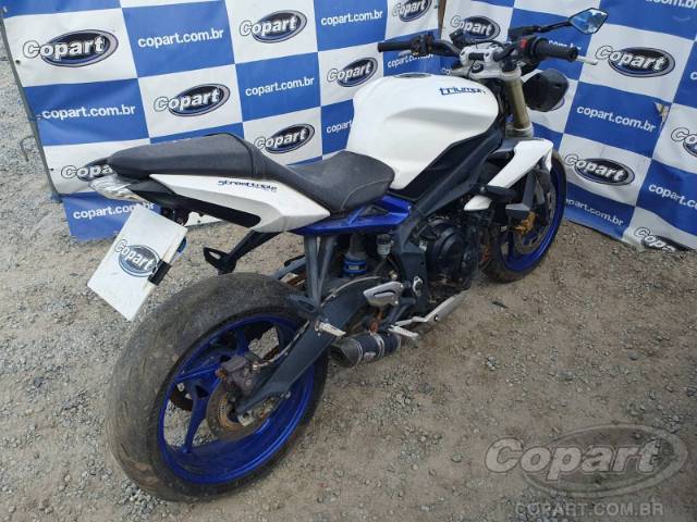 2013 TRIUMPH STREET TRIPLE 