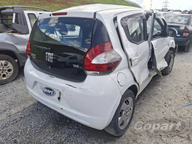 2017 FIAT MOBI 