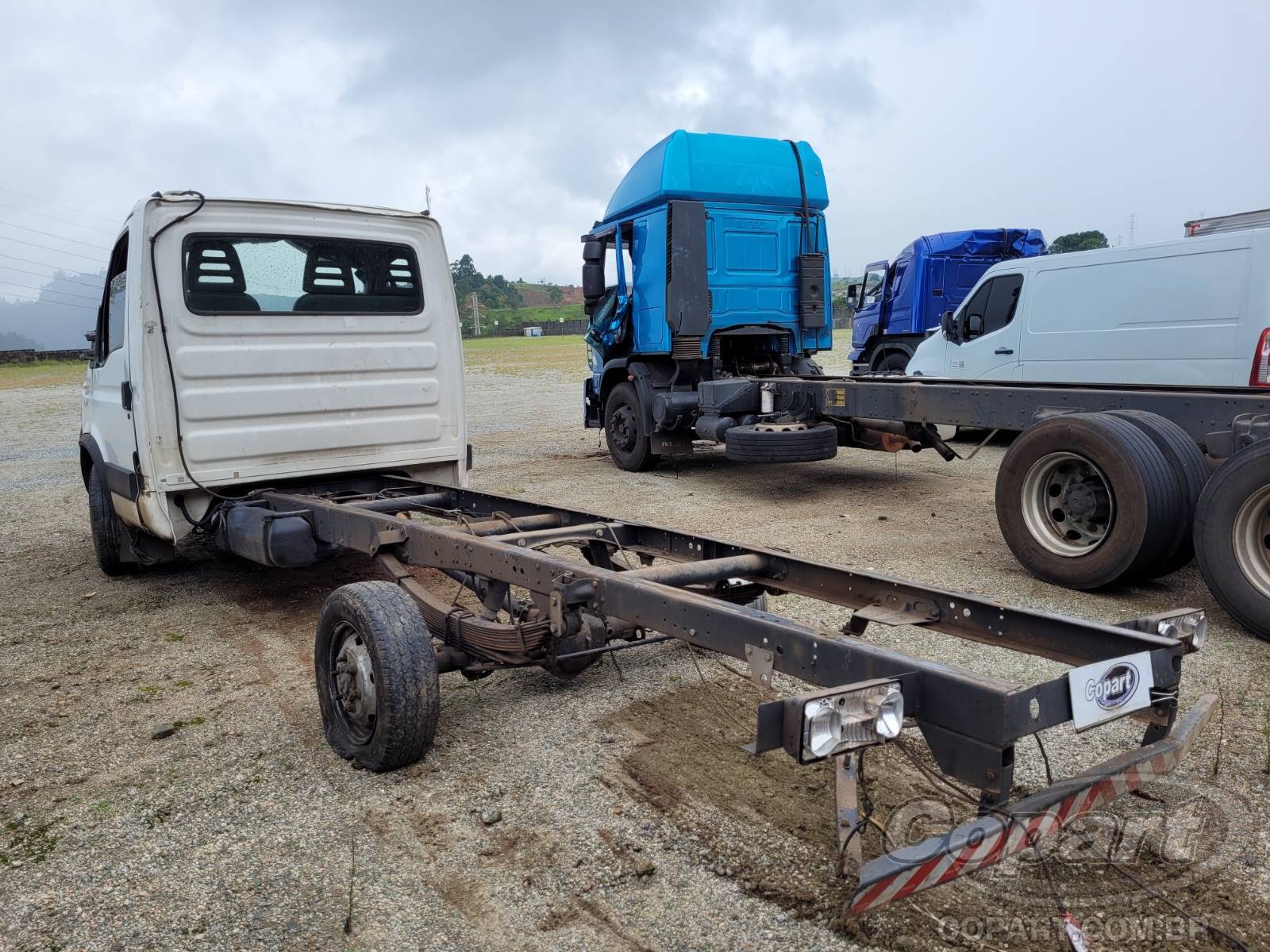 2015 IVECO DAILY CHASSI — leilão em Pirapora/SP (foto 3)