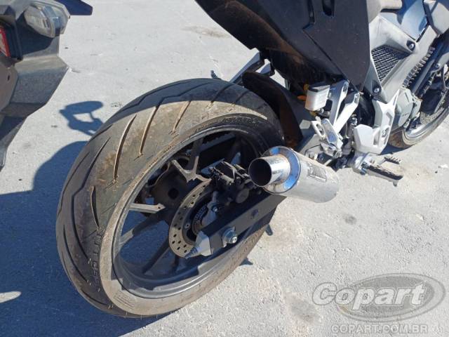2025 HONDA CB 300F 