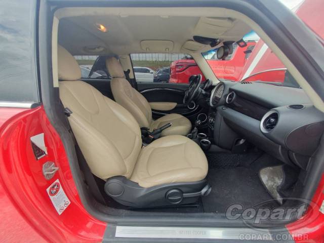 2011 MINI COOPER 