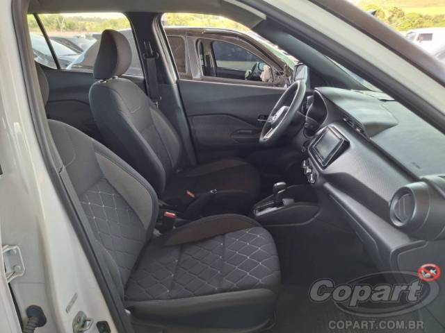 2019 NISSAN KICKS 