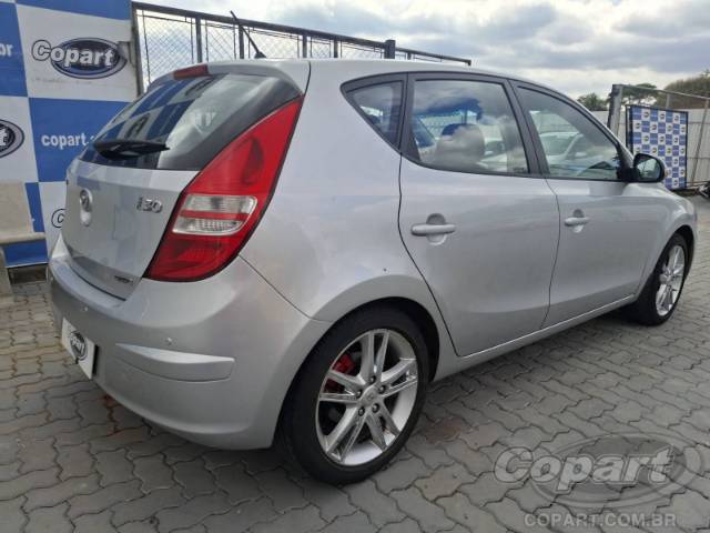 2011 HYUNDAI I30 