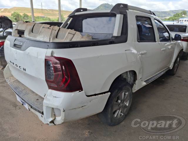 2022 RENAULT DUSTER OROCH 