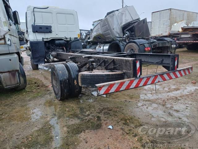 2009 FORD CARGO 815E 