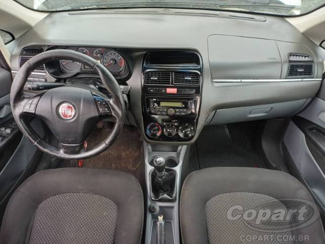 2013 FIAT LINEA 