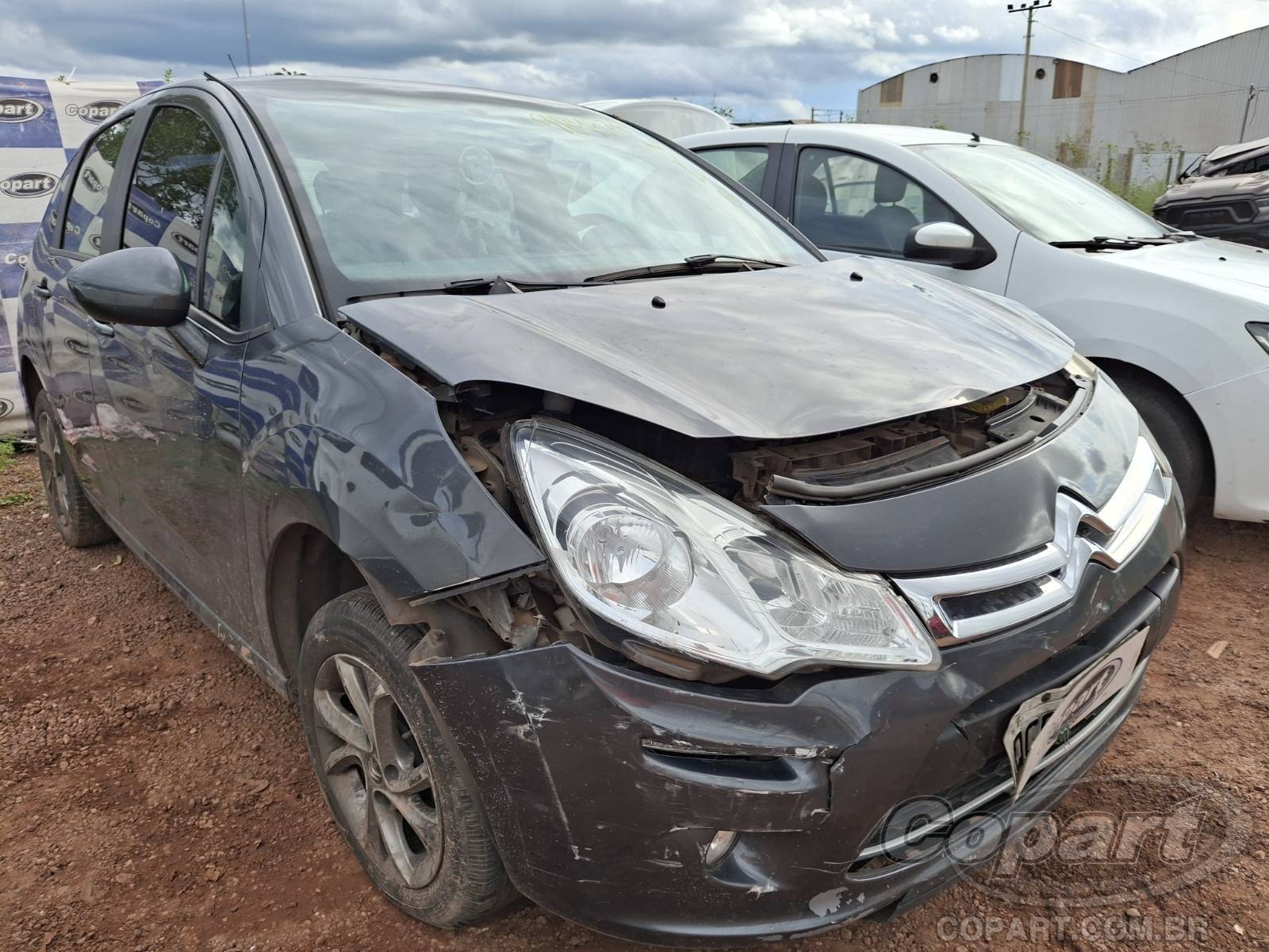 Citroen C3 Tendance 1.2 12V VTi PureTech 2018 Colisão Média Monta