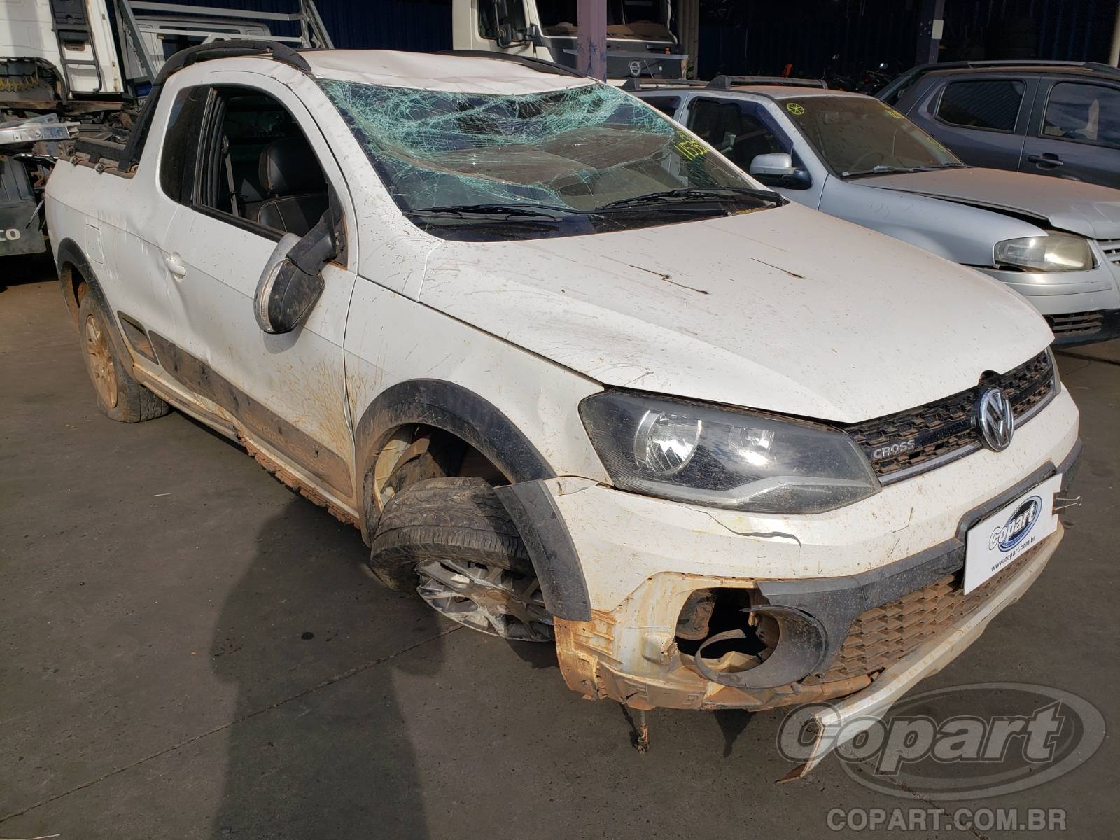 Volkswagen Saveiro CE 2016 em leilão