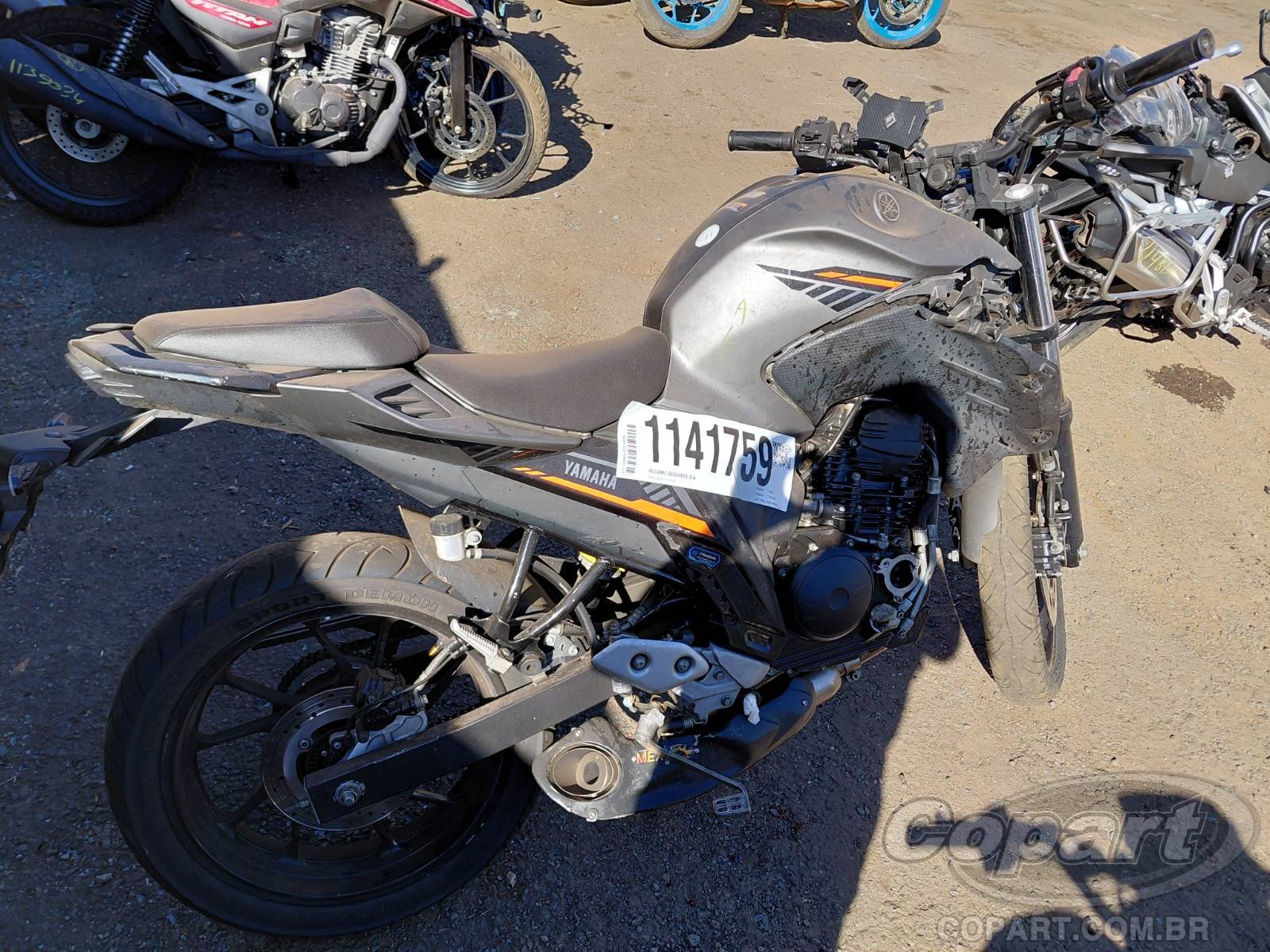 Foto 4: 2025 YAMAHA FZ25 FAZER