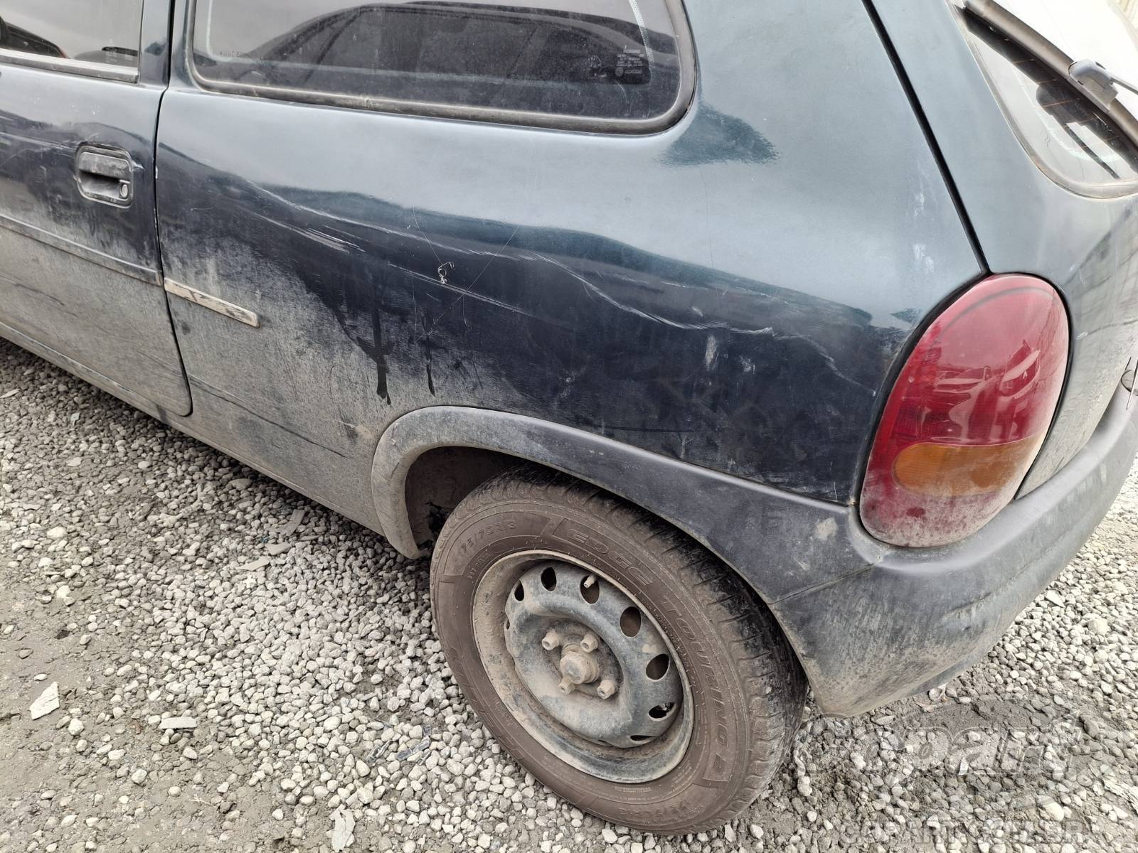1998 CHEVROLET CORSA — foto 14 de 15