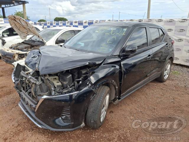 2025 NISSAN Kicks Play 