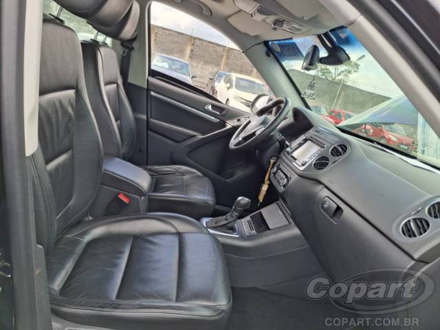 2012 VOLKSWAGEN TIGUAN 