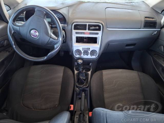 2011 FIAT PUNTO 