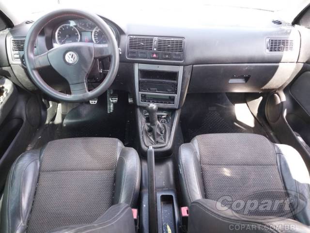 2010 VOLKSWAGEN GOLF 