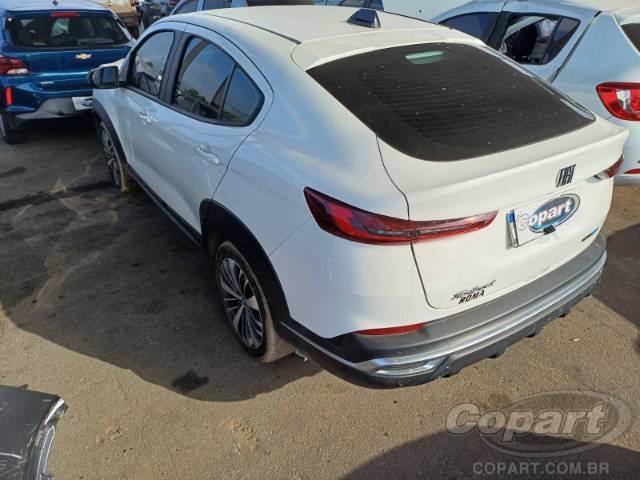 2025 FIAT FASTBACK 